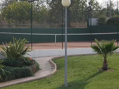 Portugal, Guia, Town House In Manicured Gardens * 기아
