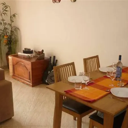 Portugal, Guia, Town House In Manicured Gardens 기아